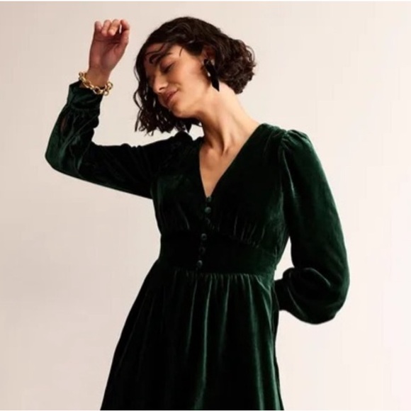 NWOT Boden Elise Velvet Midi Dress 4P Petite Long Sleeve Dark Green Emerald